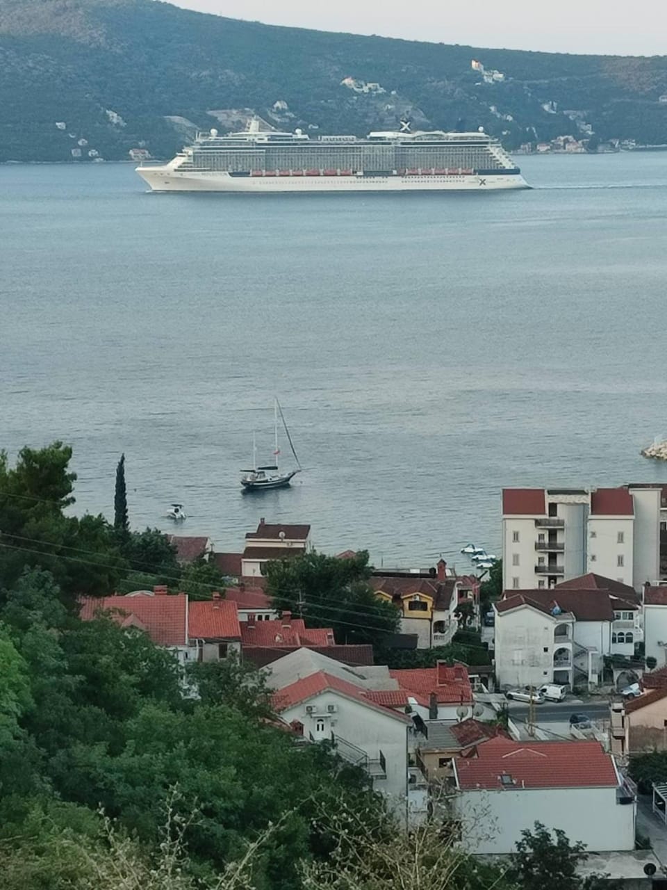 View (from property/room), City view, Sea view