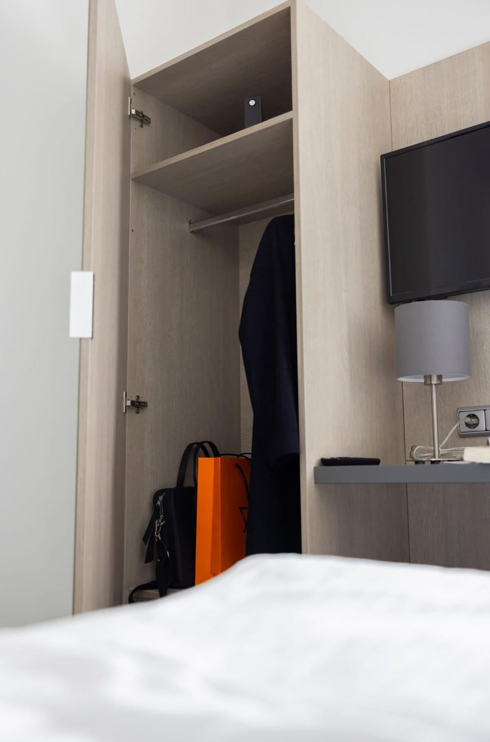 Photo of the whole room, wardrobe