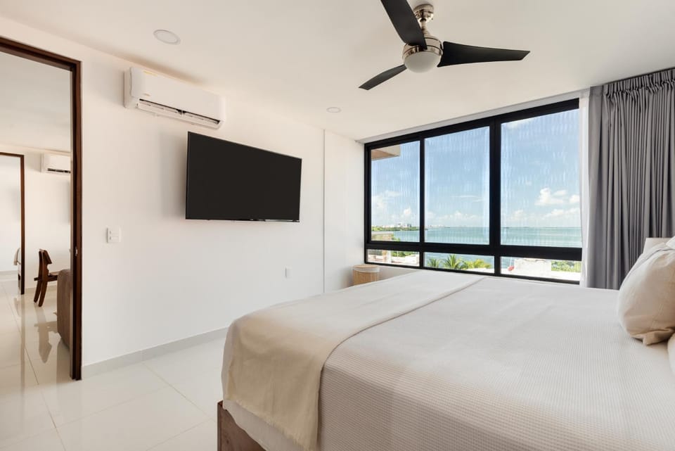 Bed, TV and multimedia