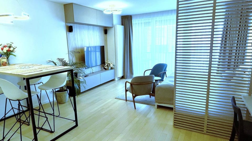 TV and multimedia, Photo of the whole room, hair dresser