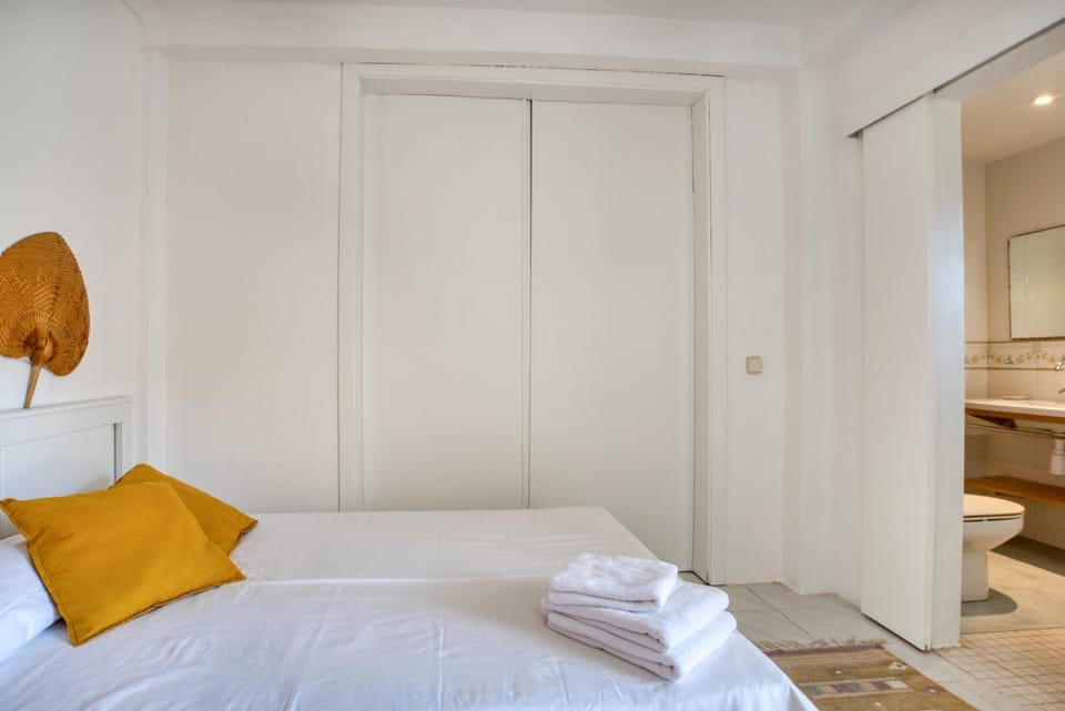 Living room, Bedroom
