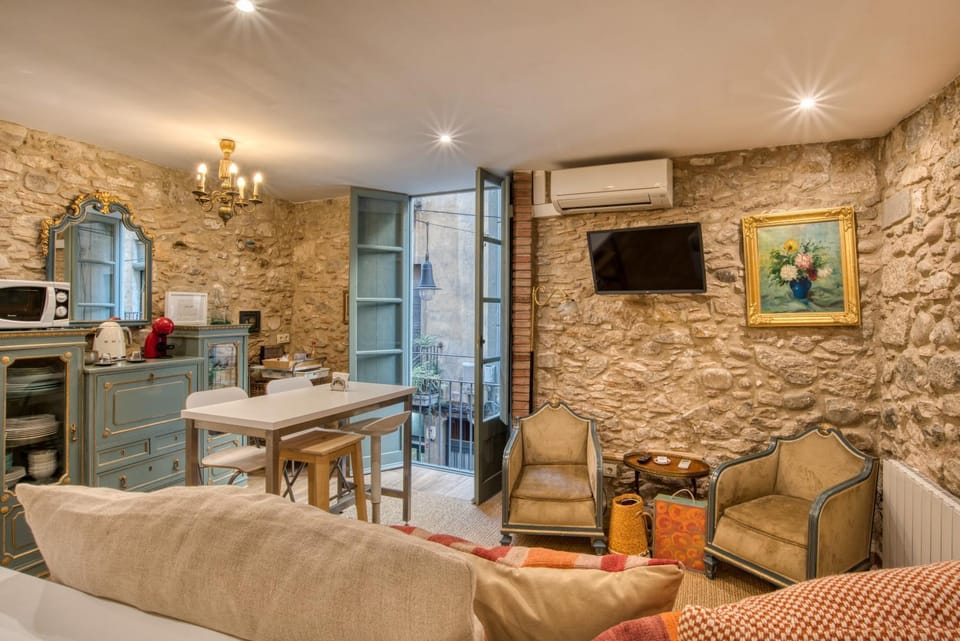 Property building, Living room