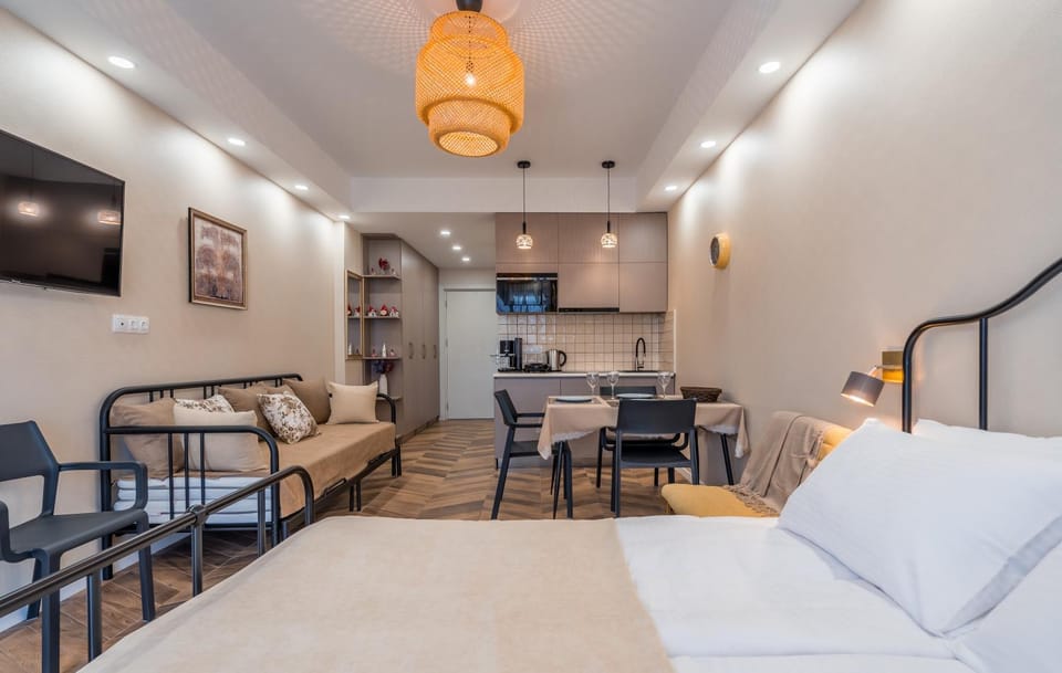 Living room, Photo of the whole room, Seating area