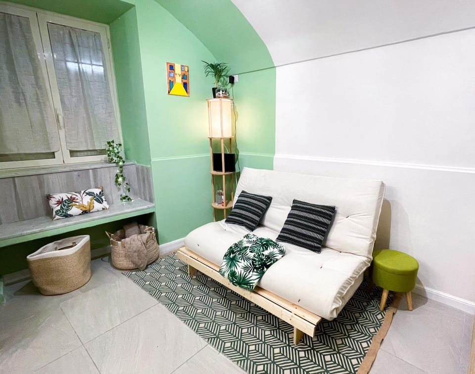 Living room, kitchen