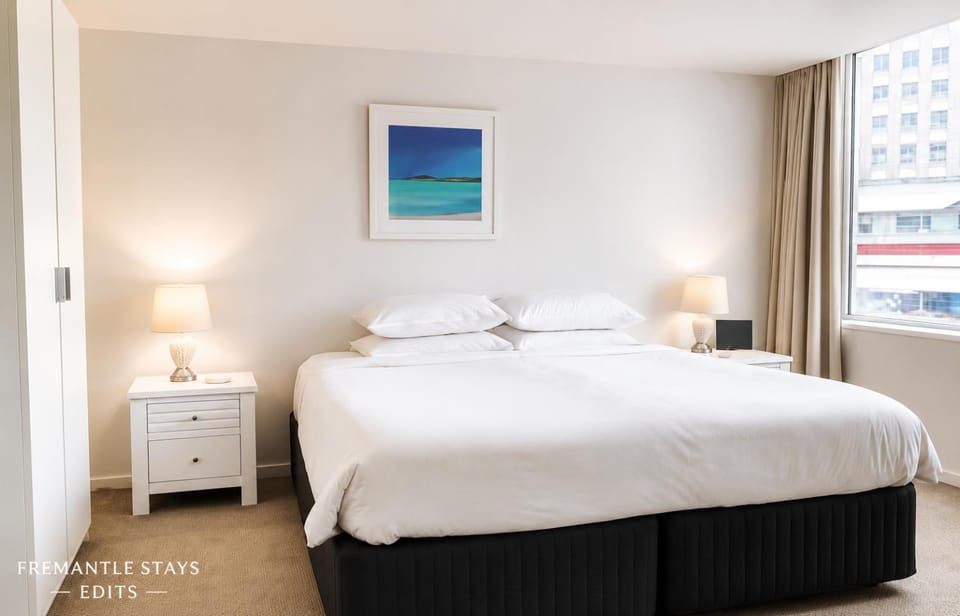 Fiveways Chefs kitchen with large balcony Apartment in Perth