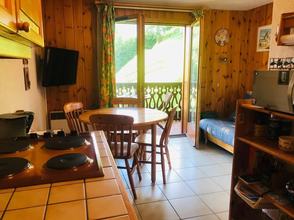 Appartement cosy à Morillon, animaux admis Apartment in Morillon