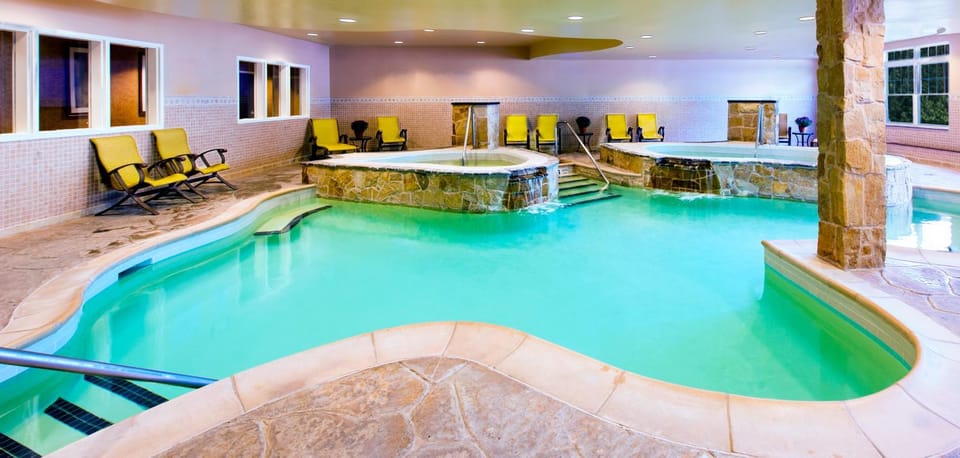 Hot Tub, Pool view, Swimming pool