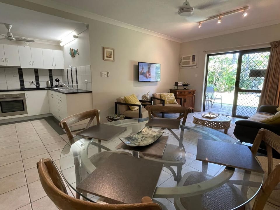 Liana 4 Beach Lovers All at your finger tips House in Mission Beach