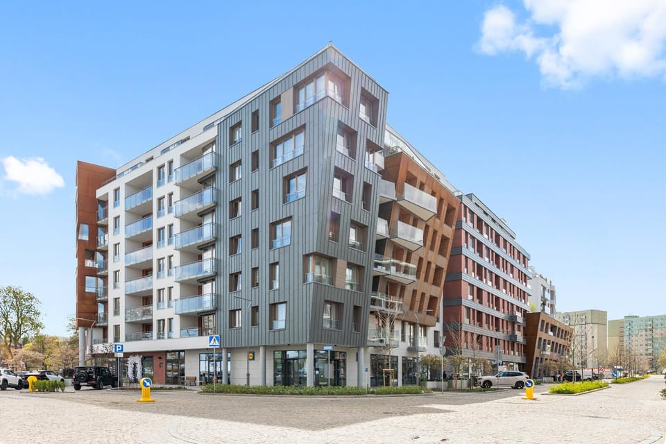 Property building, Day, Street view