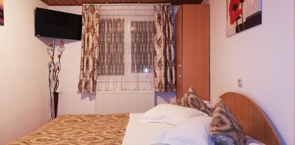 Cabana Moieciu House in Brașov County
