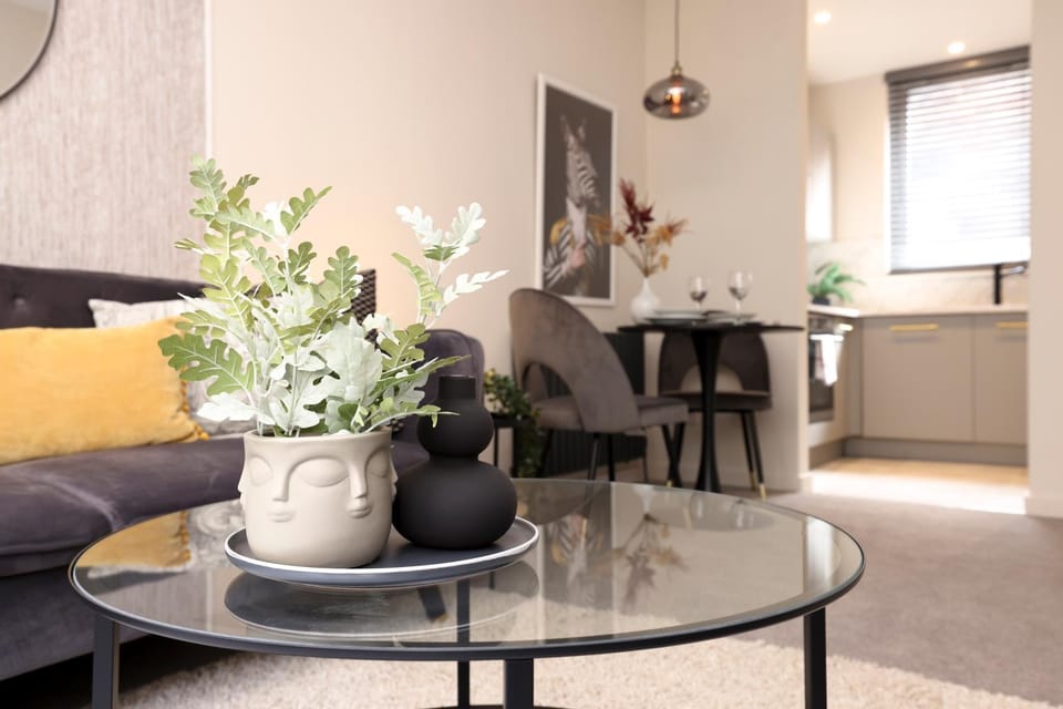 Living room, Seating area, Dining area