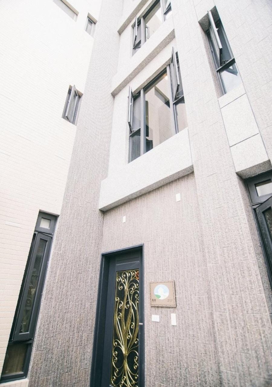 Balcony/Terrace, Parking, elevator