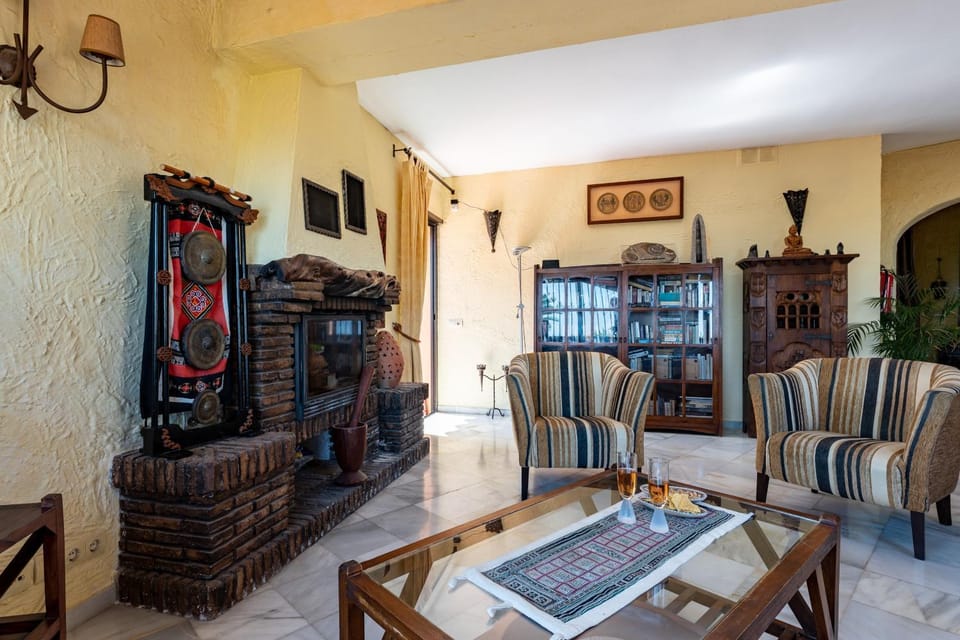 Property building, Living room