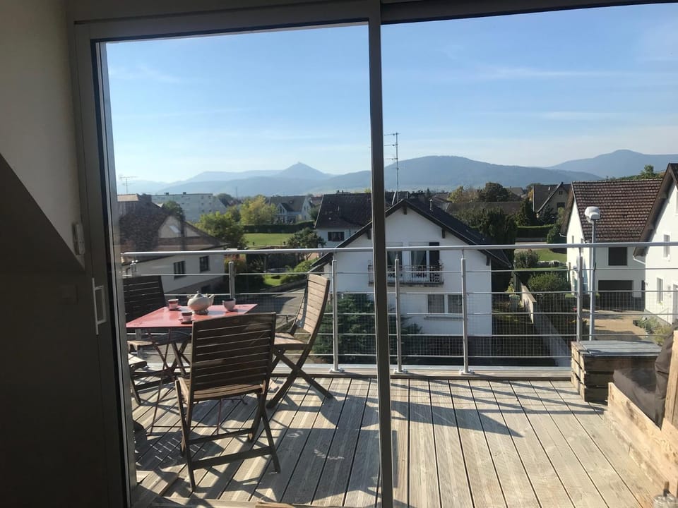 Balcony/Terrace, Mountain view