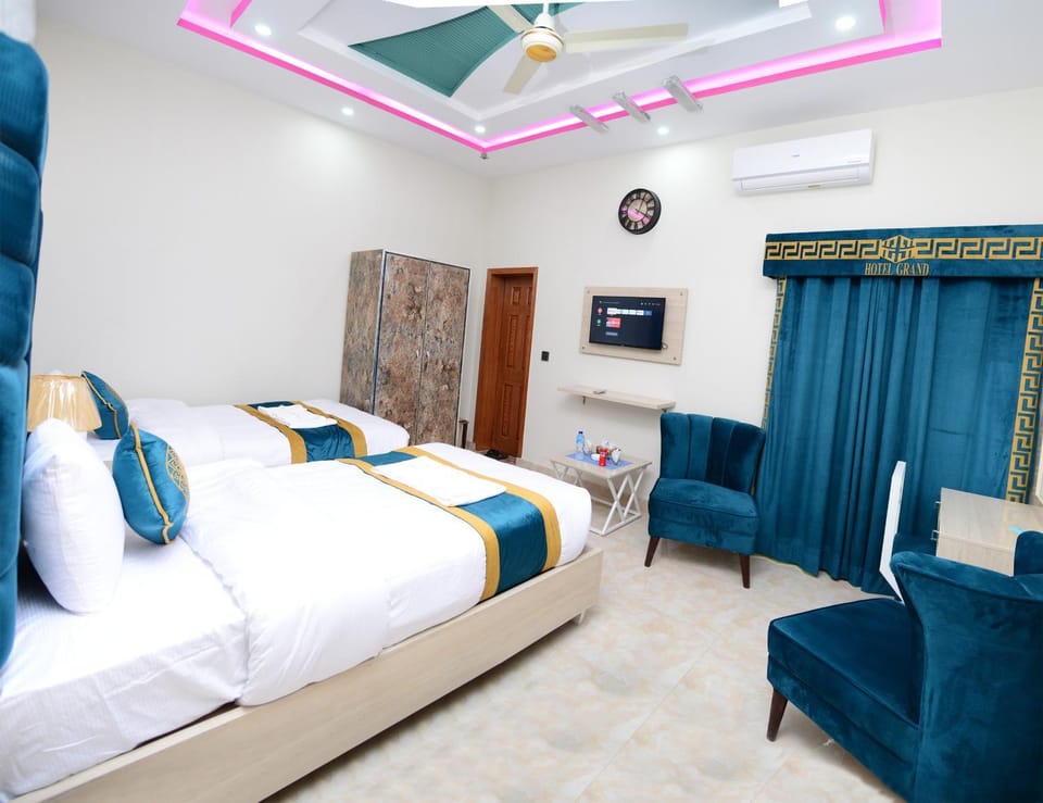 GO Luxury Grand Hotel Hotel in Lahore