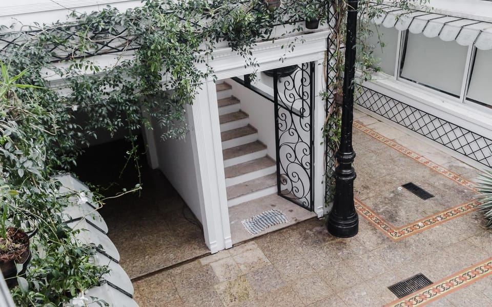 Inner courtyard view