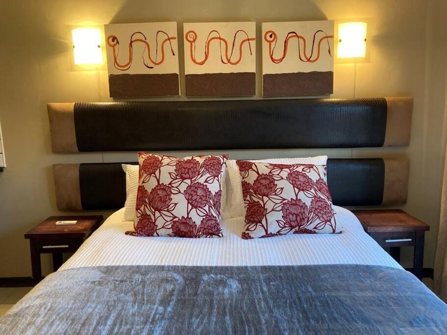 Best overnight with free WiFi. Modern & private Apartment in South Africa