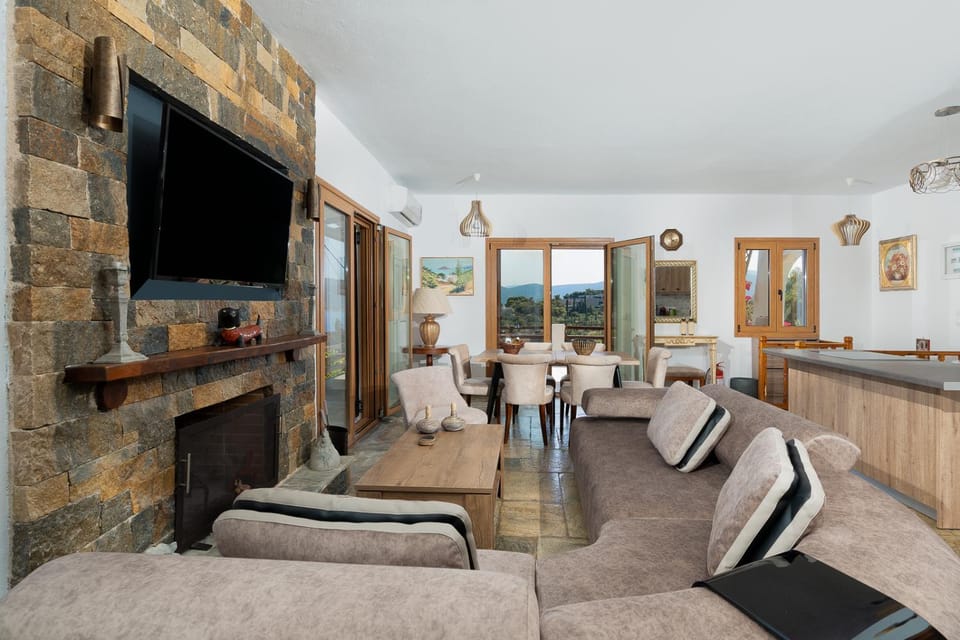 TV and multimedia, Living room, Seating area