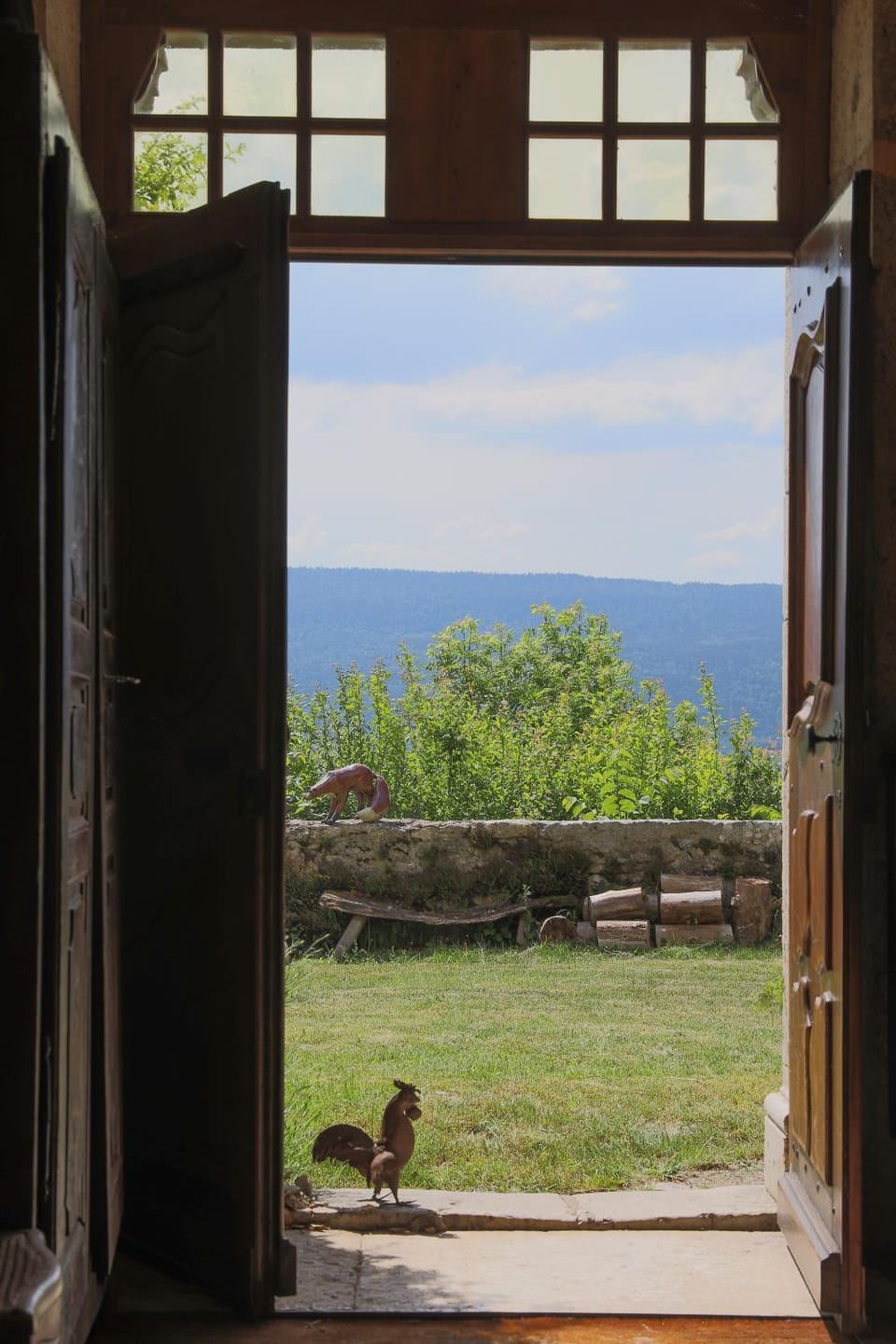 Property building, Facade/entrance, Summer, View (from property/room), Other, Decorative detail, Garden view, Mountain view
