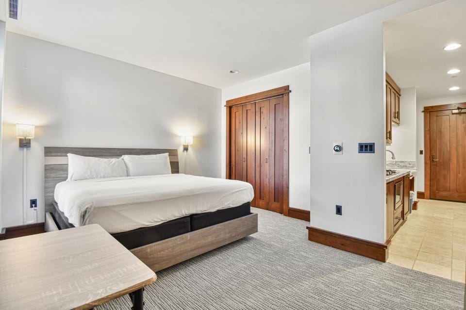 Arrowleaf Lodge - 1 Bed Studio #100A House in Park City