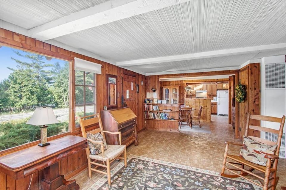 Cedar Cot & Cedar Tot House in Crystal Lake