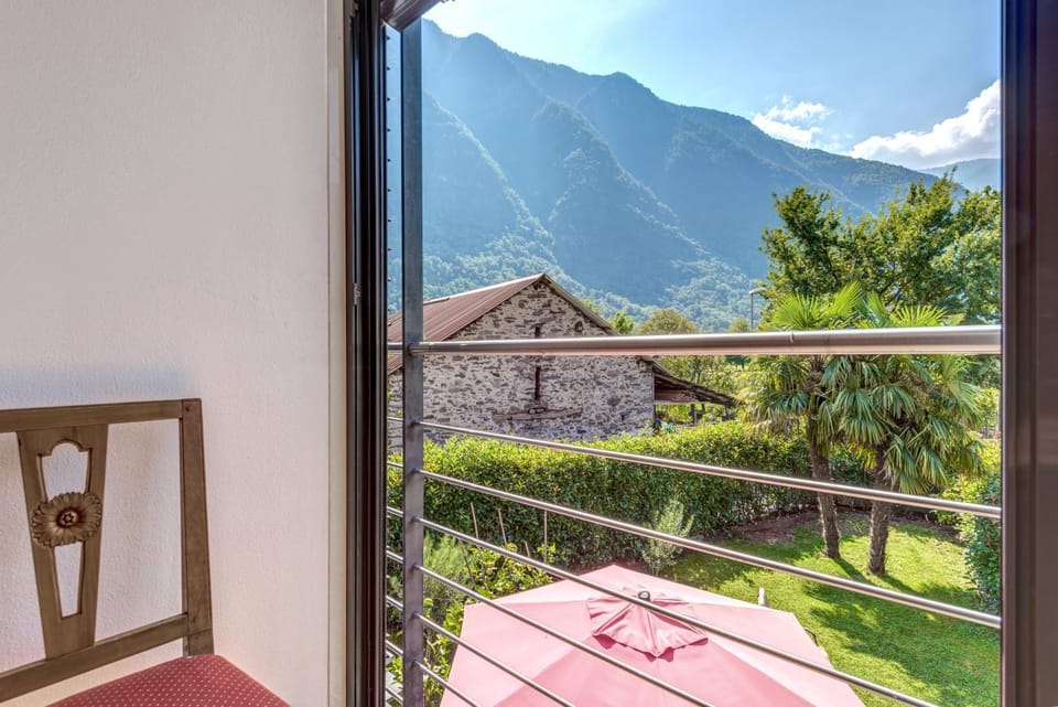 Casa Oliver, tra la Calanca e i castelli di Bellinzona Vacation rental in Canton of Ticino