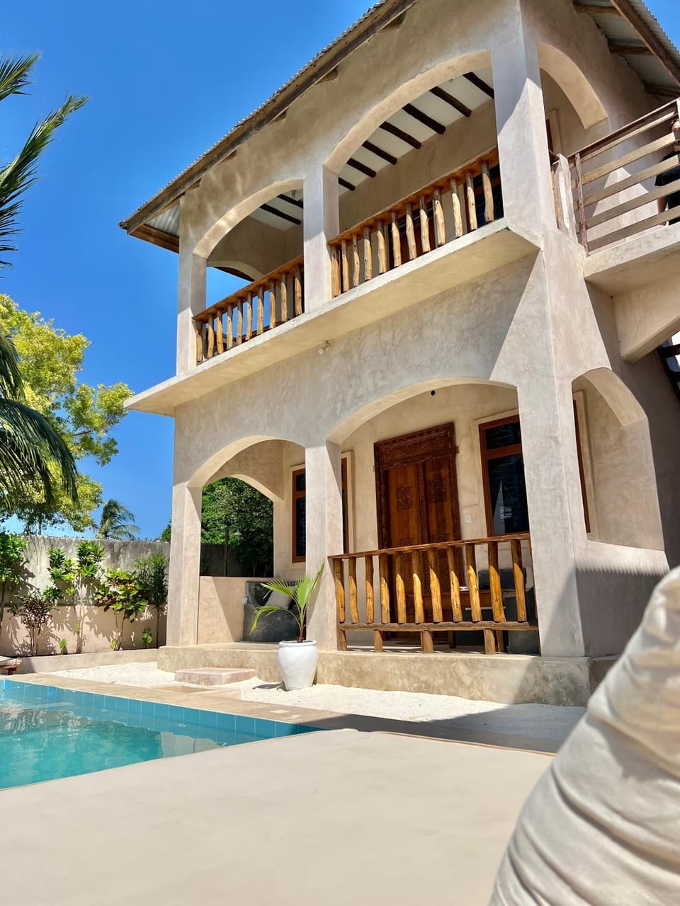 Property building, Swimming pool