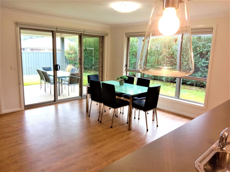 Dining area, Garden view