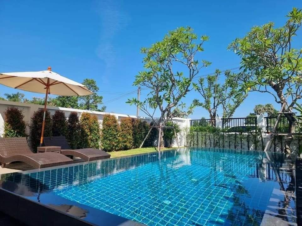BAAN DALAH POOL VILLA House in Laos