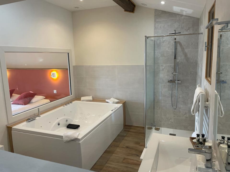 Bathroom, Bath