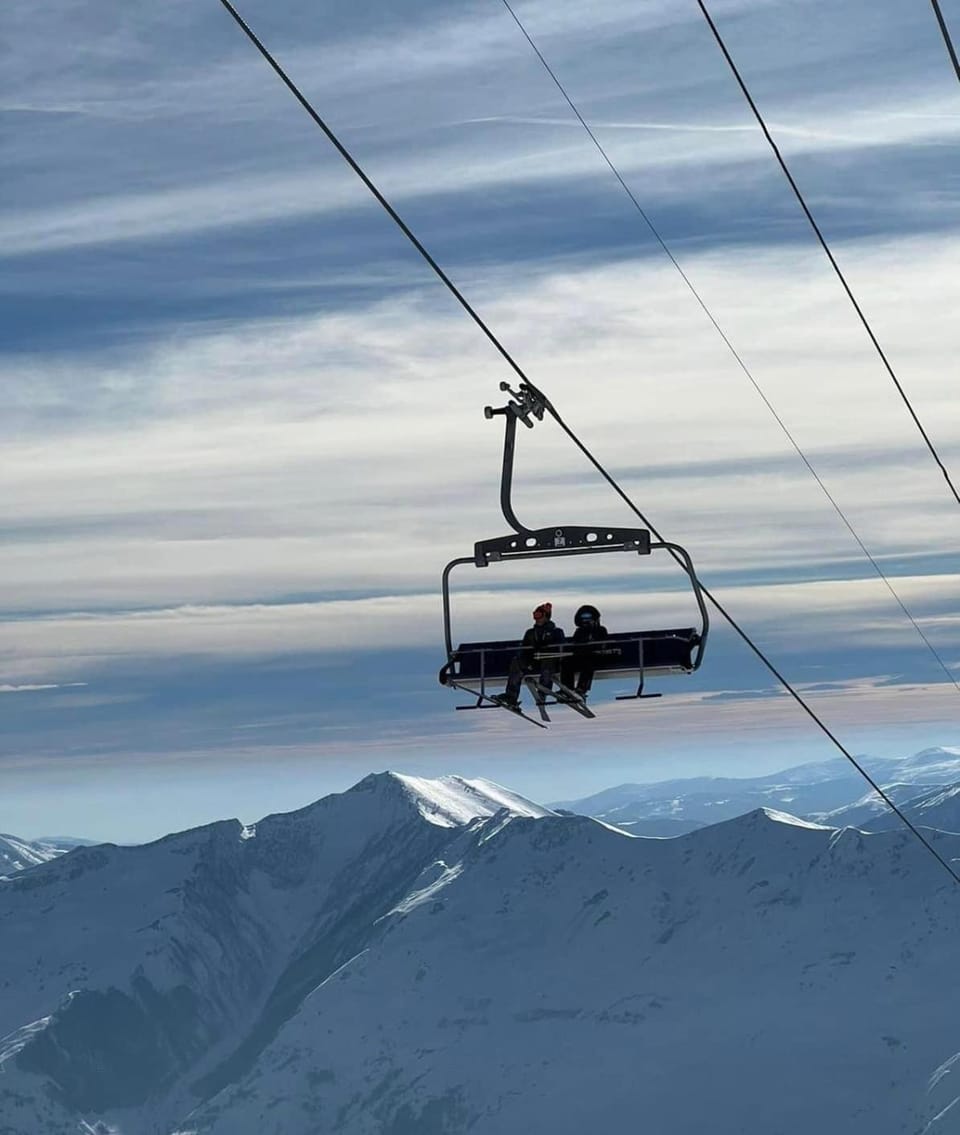 New Gudauri Redco TWINS-Premium Mountain Apartment Close The Gondola lift Apartment in Georgia