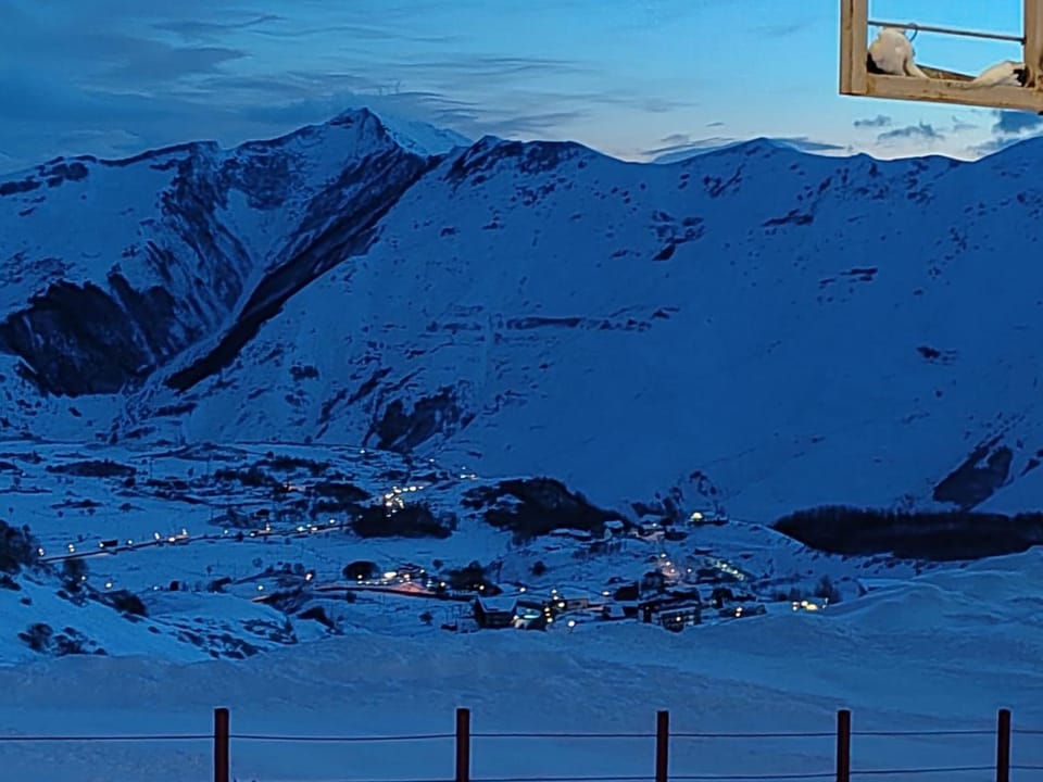 New Gudauri Redco TWINS-Premium Mountain Apartment Close The Gondola lift Apartment in Georgia