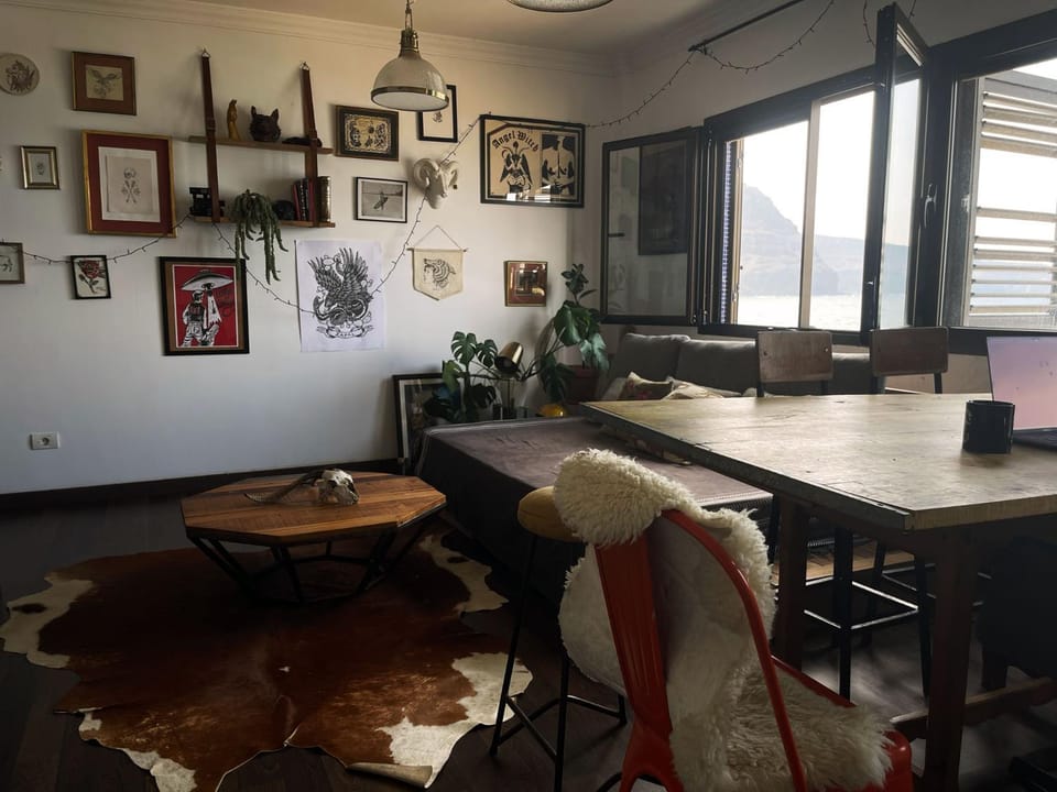 Living room, Seating area, Dining area