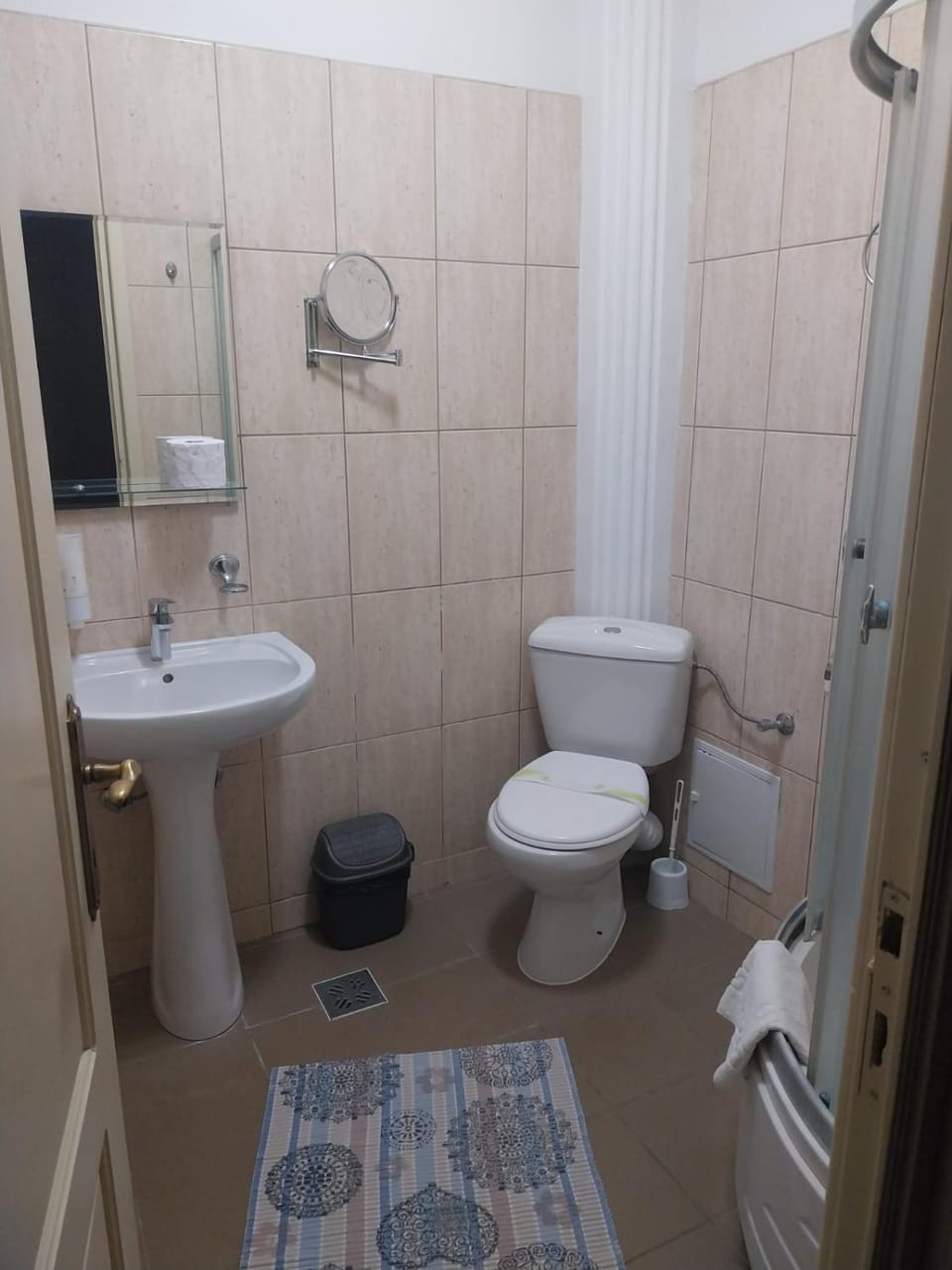 Pensiunea Bianca Bed and Breakfast in Romania