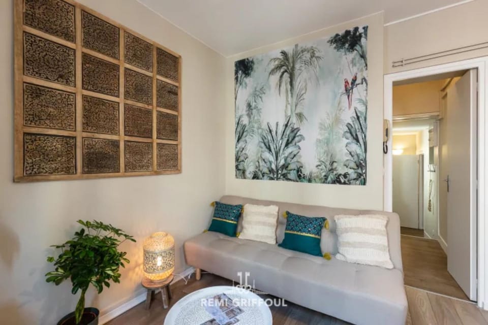 Emeraude Cozy Nest 3 Heart of Historic District 2 guests Apartment in Honfleur