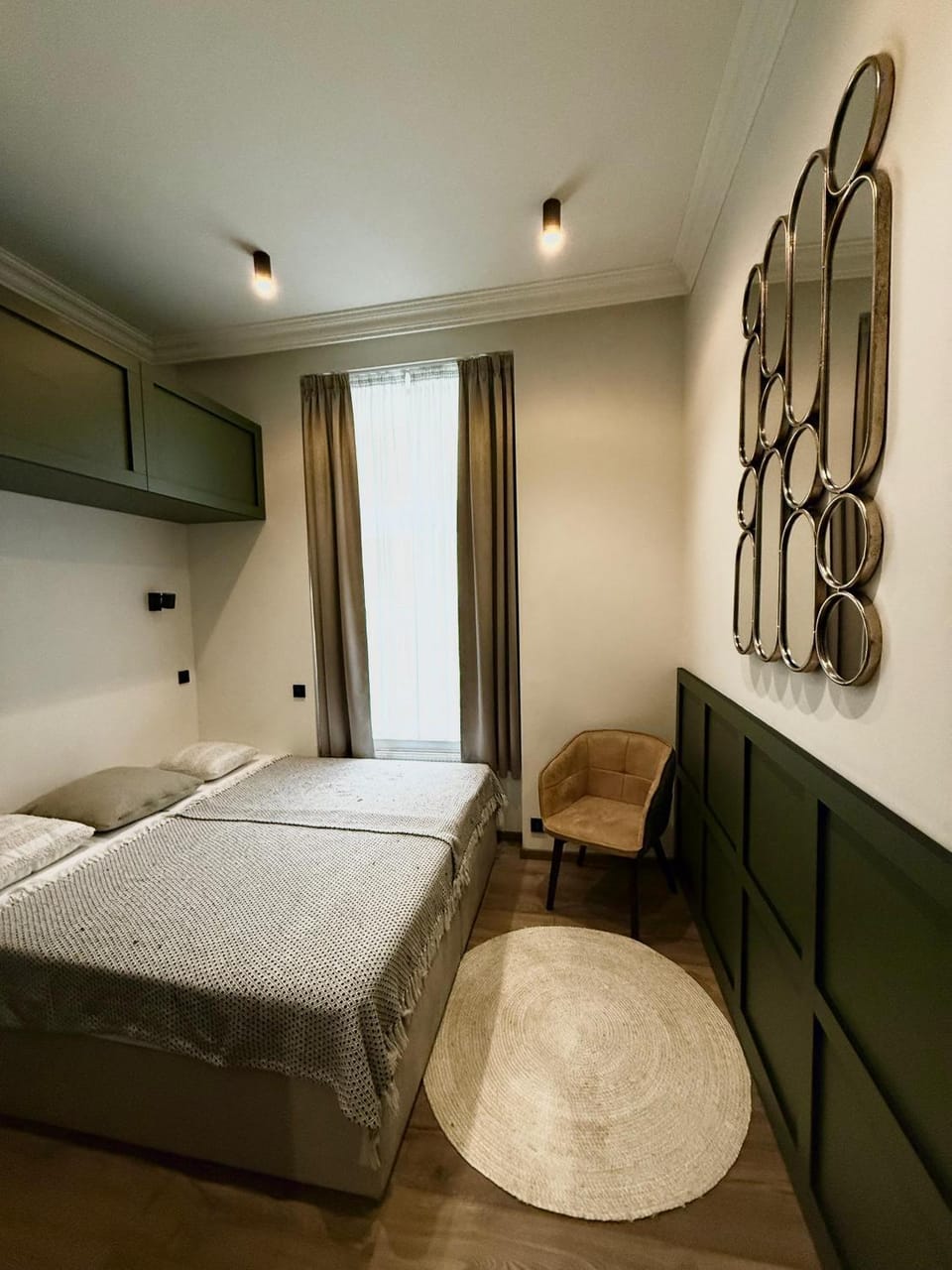 Bed, Photo of the whole room, Bedroom, wardrobe