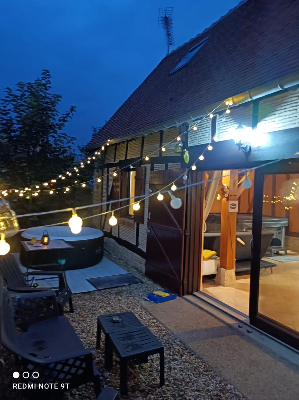 Sauna & Double Jacuzzi intérieur et sous les étoiles 1h30 Paris Villa in Centre-Val de Loire