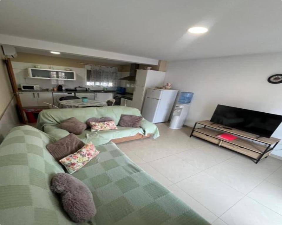 TV and multimedia, Living room, Parking, internet