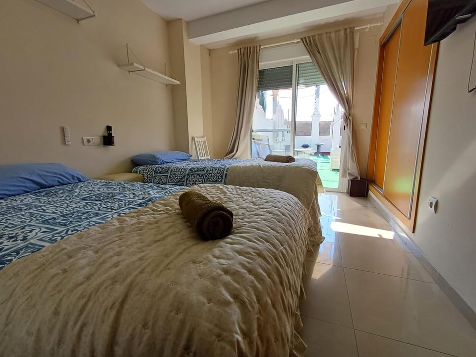 Bed, Bedroom, Parking, internet, towels