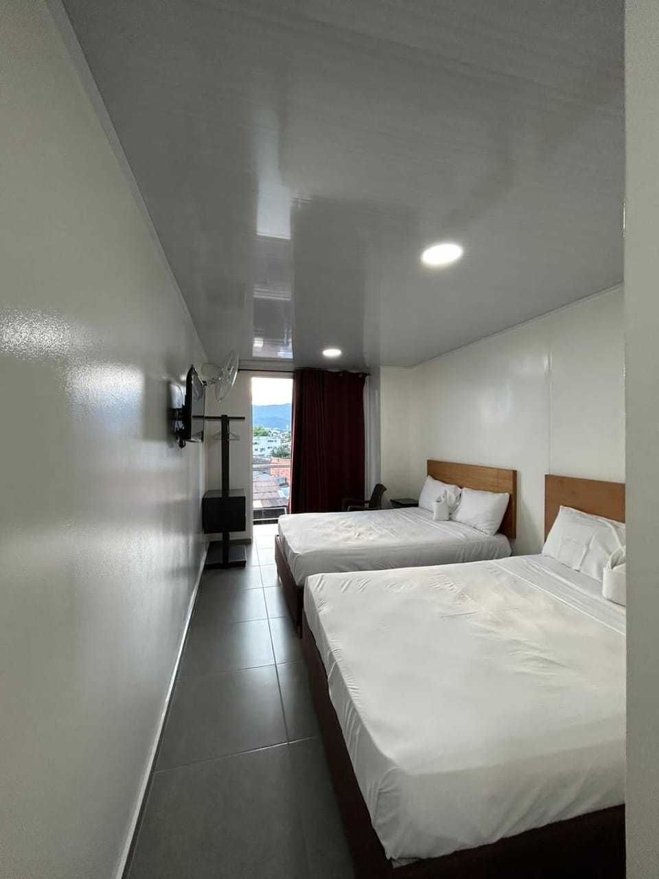 Bed, TV and multimedia, Bedroom, locker