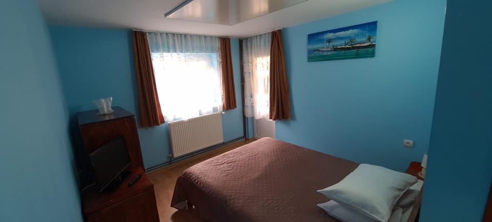 TV and multimedia, Photo of the whole room
