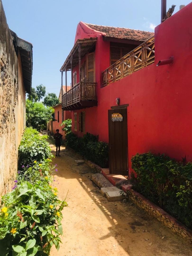 Maison Augustin LY Bed and Breakfast in Dakar