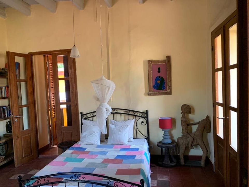 Maison Augustin LY Bed and Breakfast in Dakar
