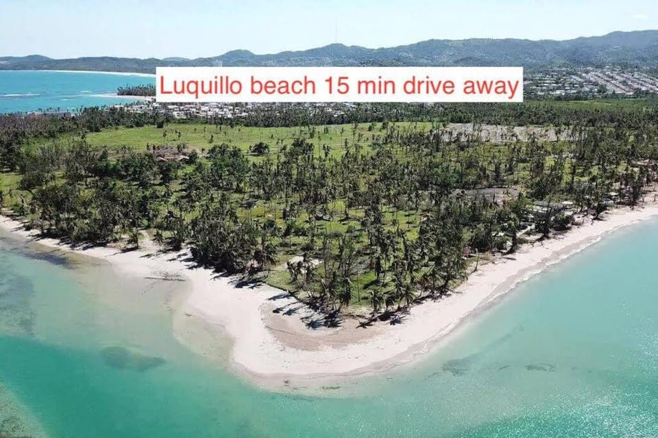Huge Porch House in Rainforest 15 min from Beach House in Fajardo