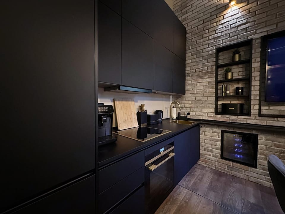 Kitchen or kitchenette, minibar, pet friendly, stove