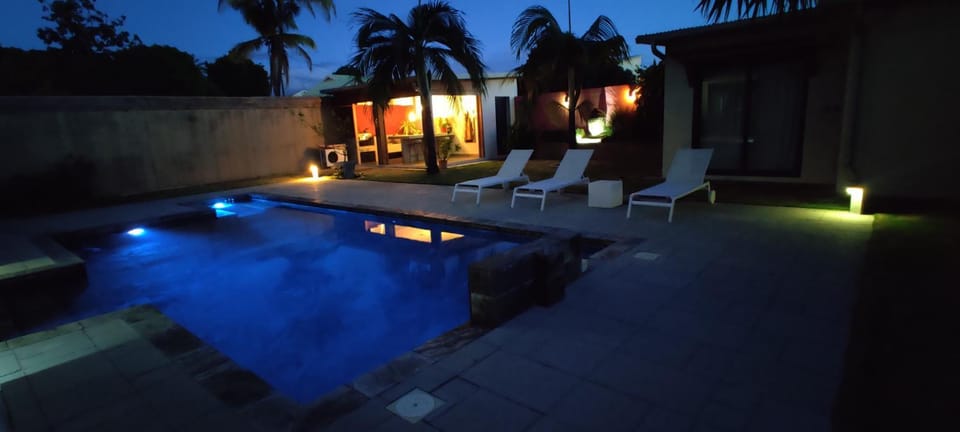 Night, Pool view