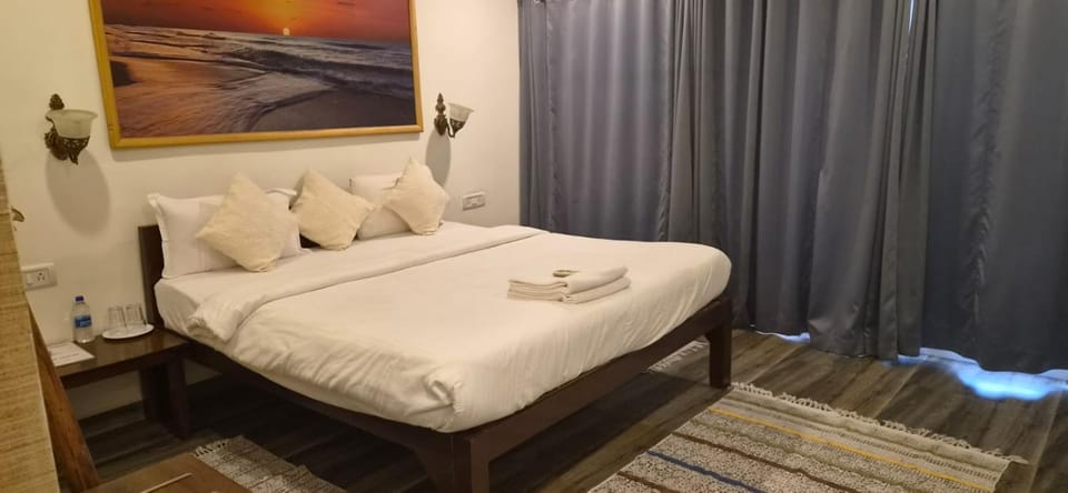Chique Shanti Resort Hotel in Mandrem