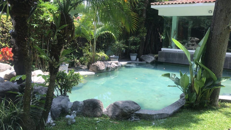 Residencia Lago, Exquisito JARDÍN Maduro 10pp Villa in Cuernavaca