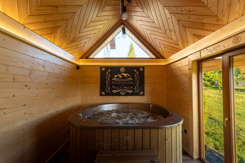 Activities, Hot Tub