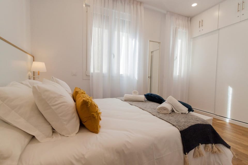 Bed, Bedroom
